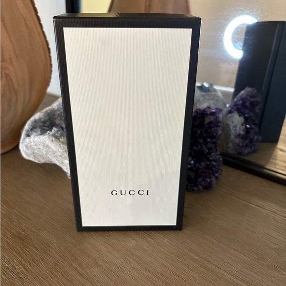 Gucci Black and Gold Leather Striped Wallet - Picture 13 of 13
